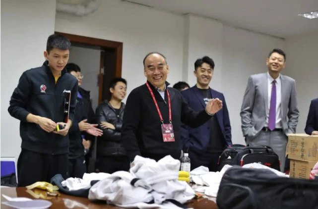 关于评价篮球训练的不足_0
